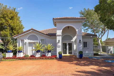 $935,000 | 4650 Northwest 109th Court, Doral, FL 33178