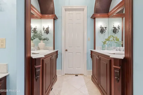 $1,425,000 | 109 Southwark Drive, Lafayette, LA 70508