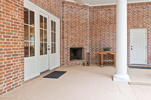 $1,425,000 | 109 Southwark Drive, Lafayette, LA 70508