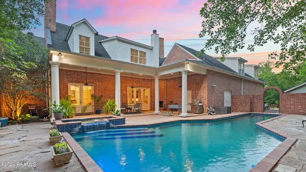 $1,425,000 | 109 Southwark Drive, Lafayette, LA 70508