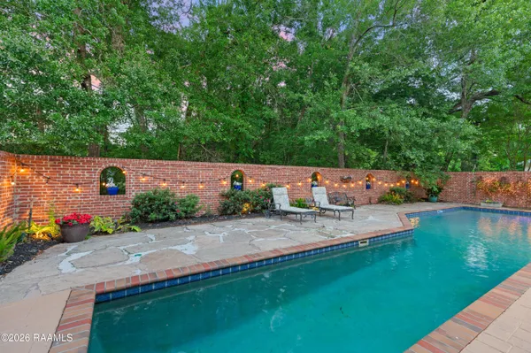 $1,425,000 | 109 Southwark Drive, Lafayette, LA 70508