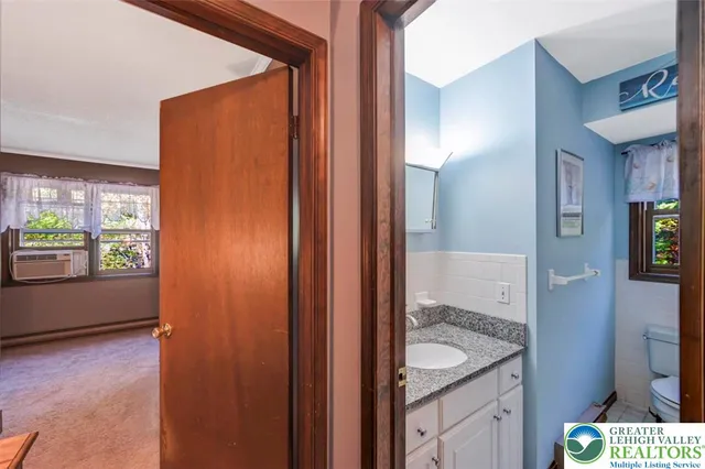 $459,999 | 205 Winding Way, Saylorsburg, PA 18353