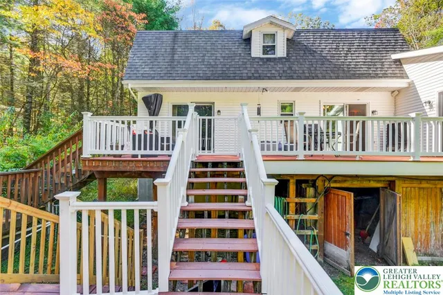 $459,999 | 205 Winding Way, Saylorsburg, PA 18353