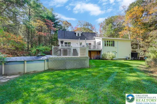 $459,999 | 205 Winding Way, Saylorsburg, PA 18353