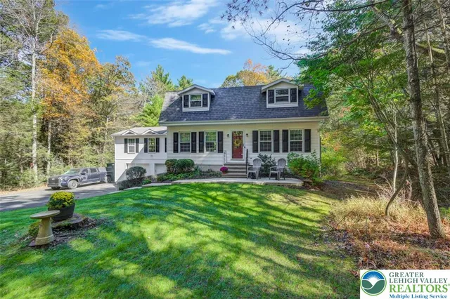 $459,999 | 205 Winding Way, Saylorsburg, PA 18353