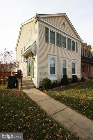 $2,700 | 311 Whitcliff Court, Gaithersburg, MD 20878