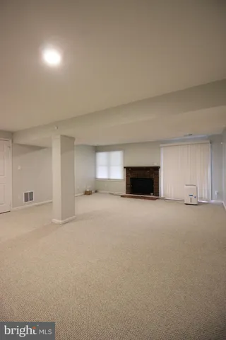 $2,700 | 311 Whitcliff Court, Gaithersburg, MD 20878