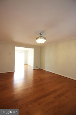 $2,700 | 311 Whitcliff Court, Gaithersburg, MD 20878