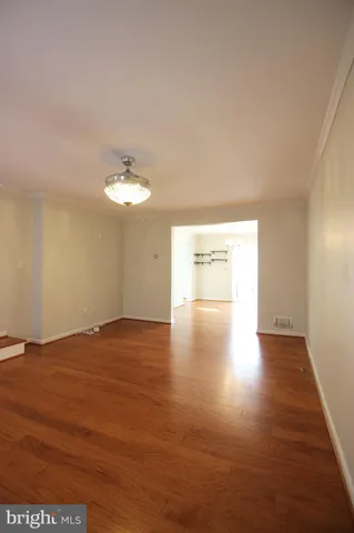 $2,700 | 311 Whitcliff Court, Gaithersburg, MD 20878