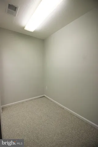 $2,700 | 311 Whitcliff Court, Gaithersburg, MD 20878