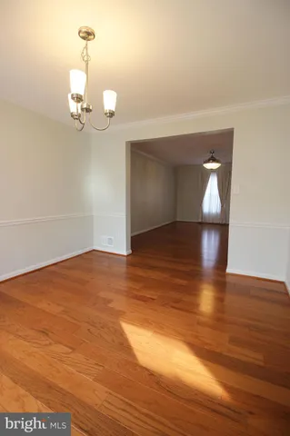 $2,700 | 311 Whitcliff Court, Gaithersburg, MD 20878