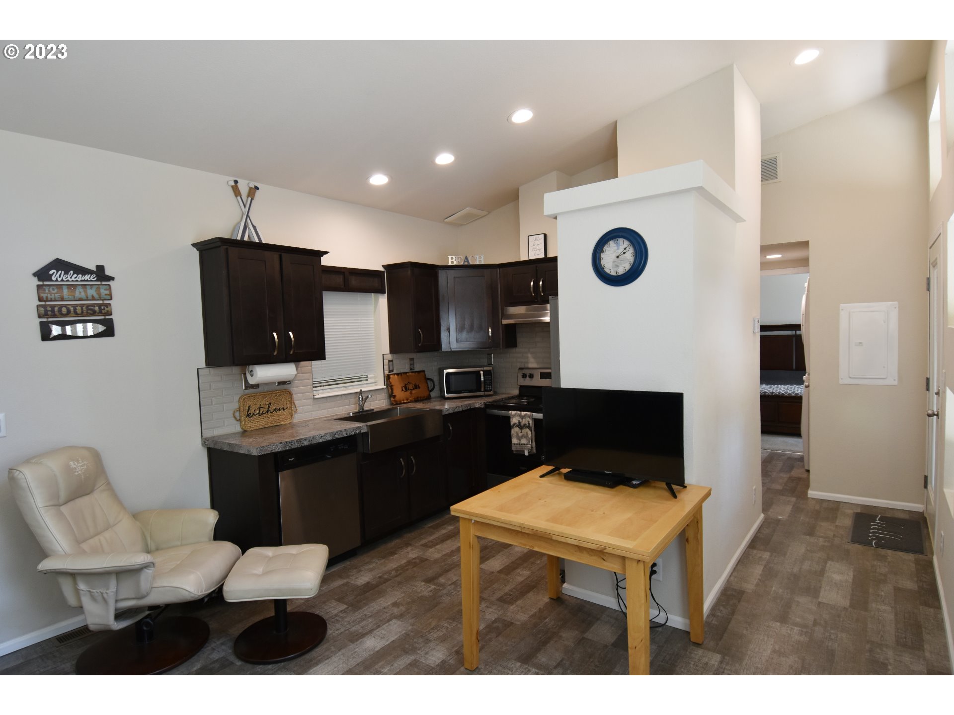 2180 North Lake Road Lakeside, OR 97449 - Photo 11 of 34 Gallery Image 11