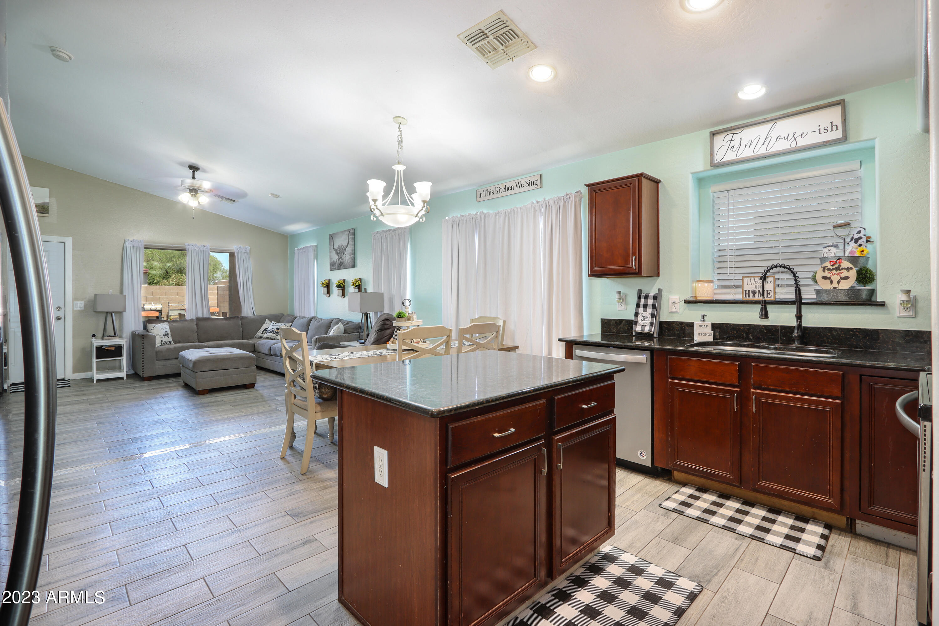 44740 West Applegate Road Maricopa, AZ 85139 - Photo 7 of 49 07