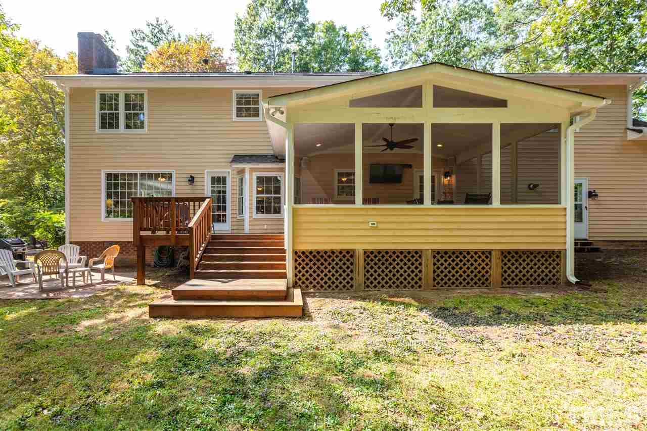 11508 Hardwick Court Raleigh, NC 27614 - Photo 28 of 30 a front view of a house with a garden