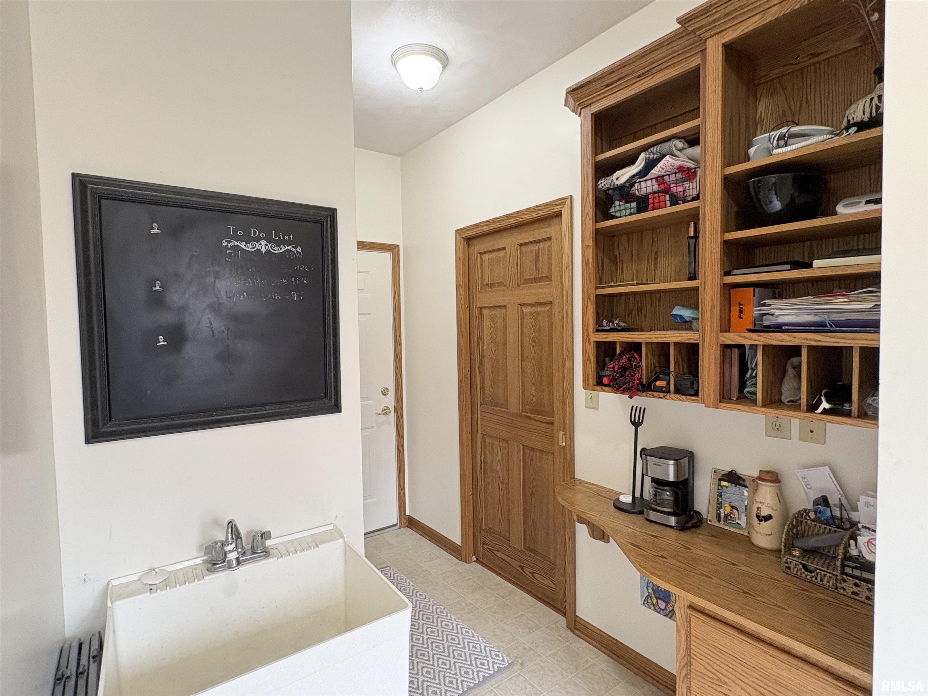 1714 Oak Ridge Washington, IL 61571 - Photo 21 of 60