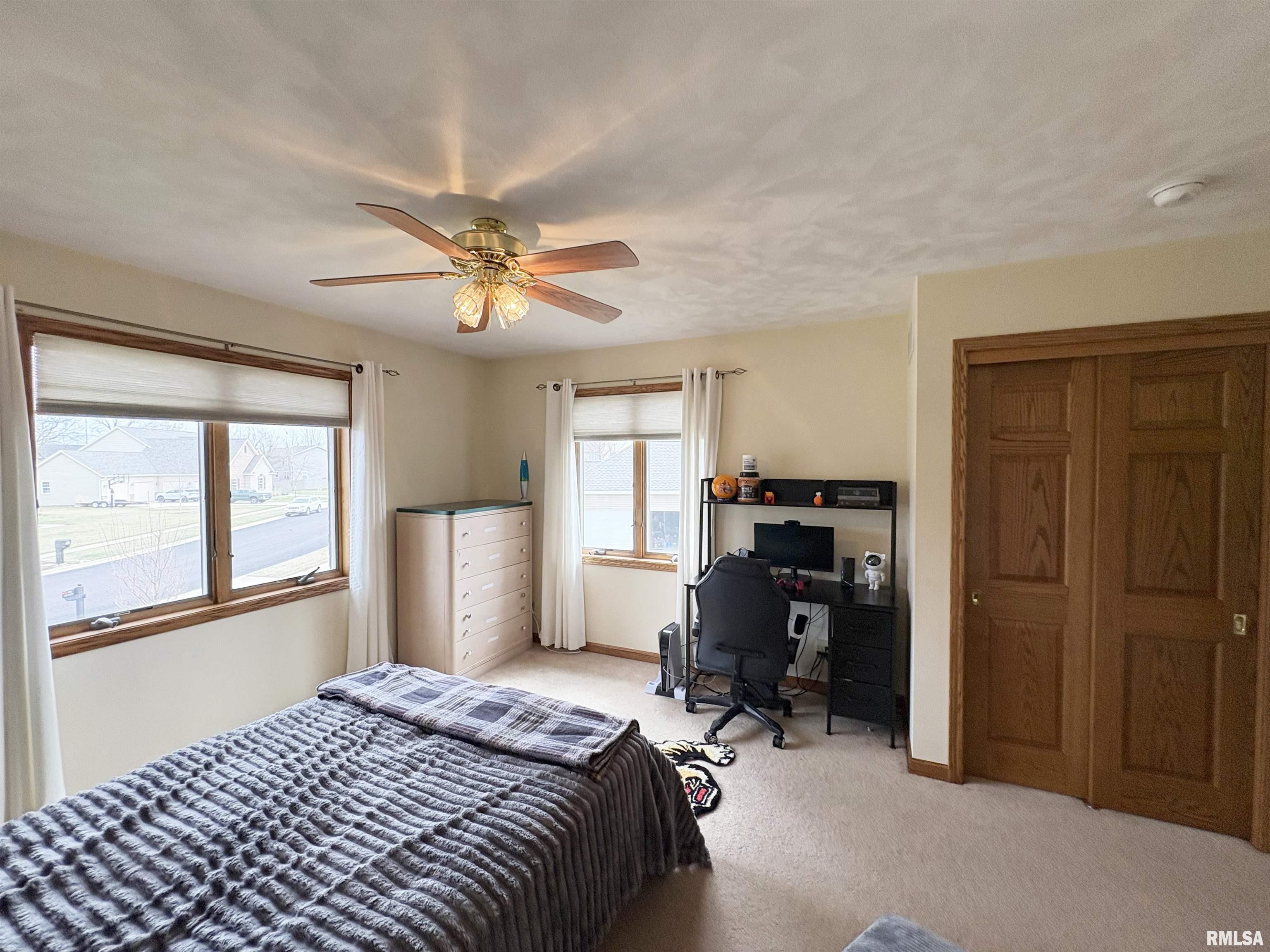 1714 Oak Ridge Washington, IL 61571 - Photo 34 of 60