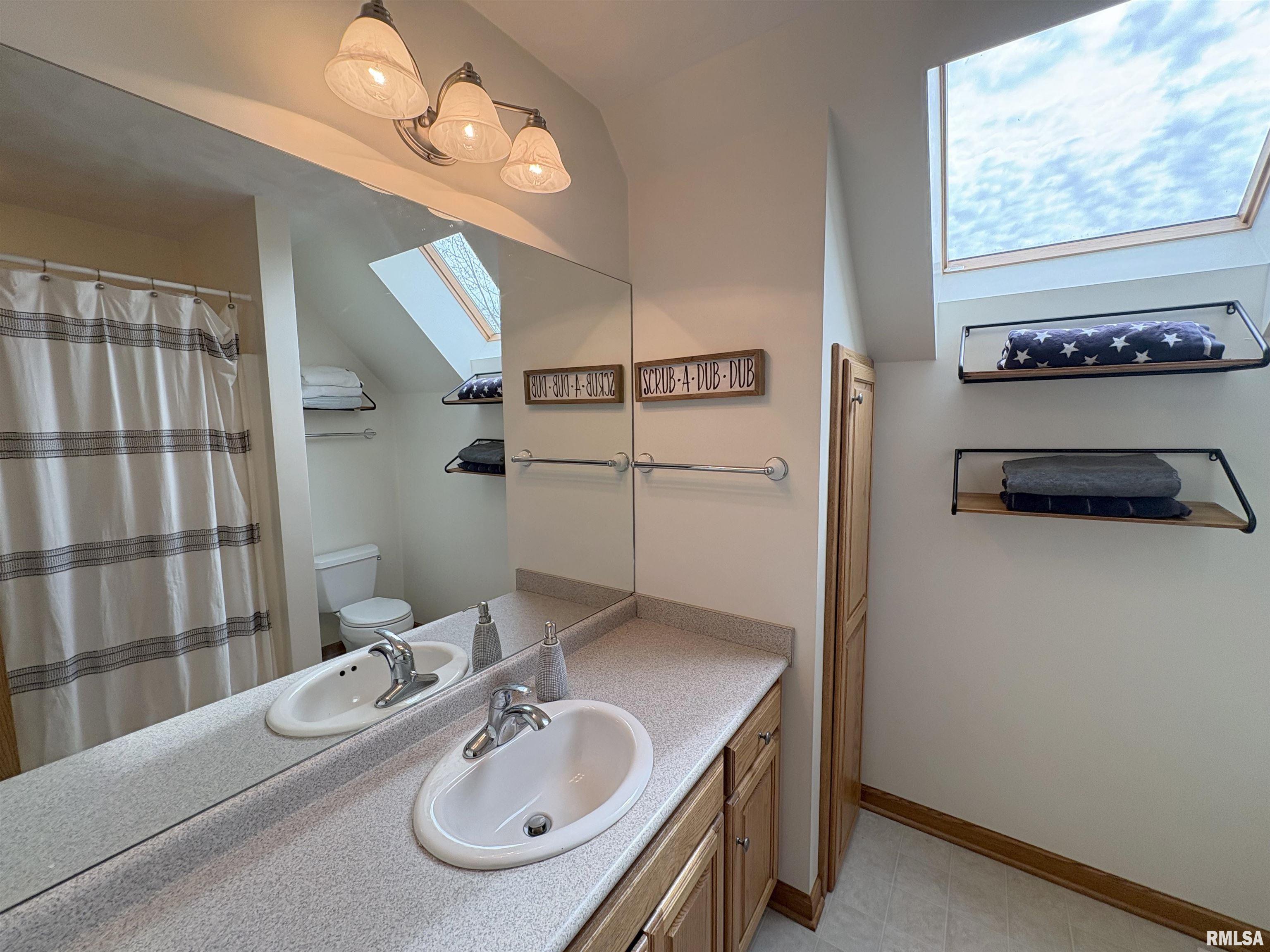 1714 Oak Ridge Washington, IL 61571 - Photo 35 of 60