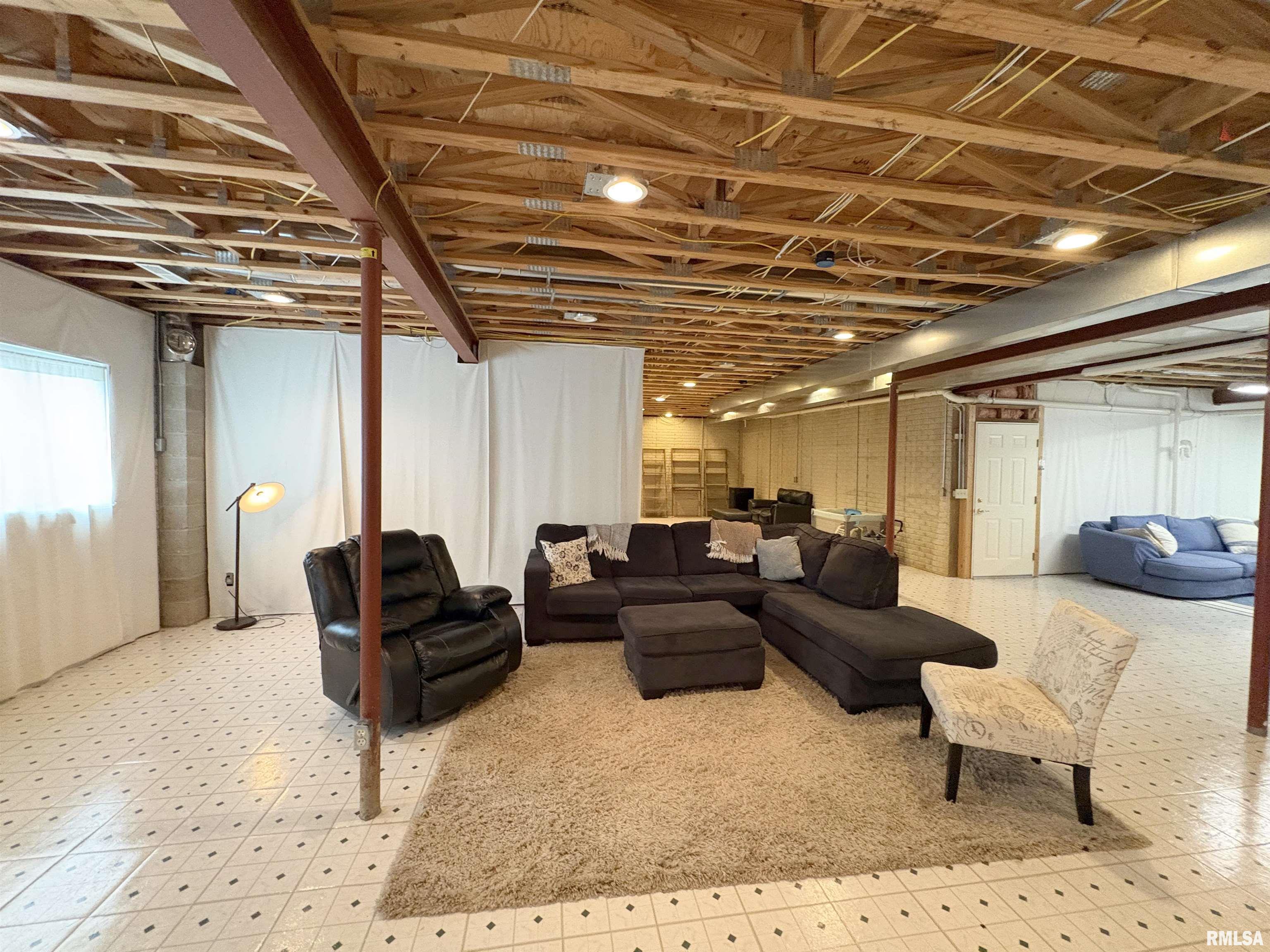 1714 Oak Ridge Washington, IL 61571 - Photo 44 of 60