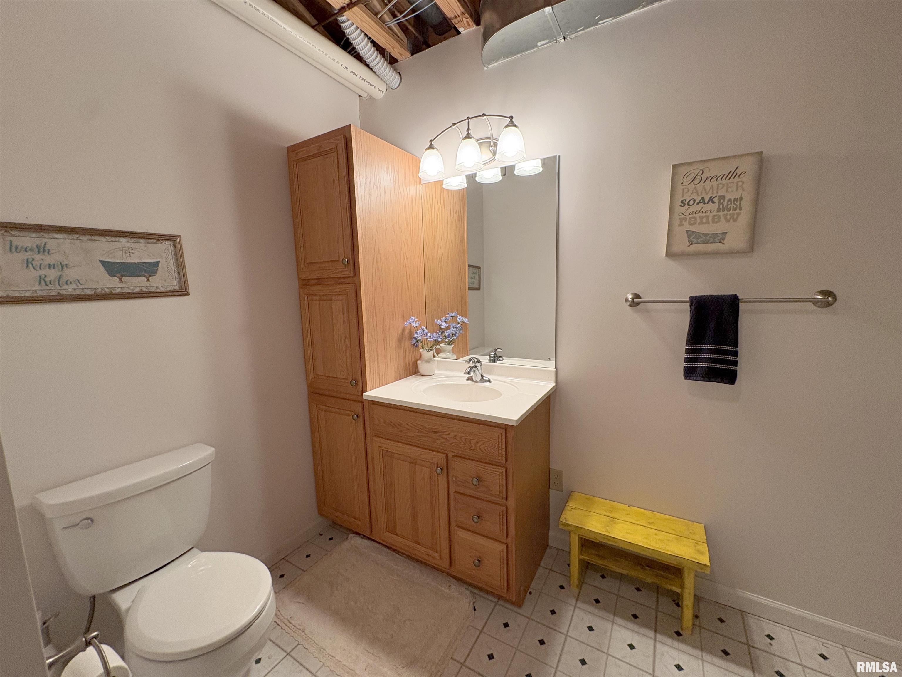 1714 Oak Ridge Washington, IL 61571 - Photo 49 of 60