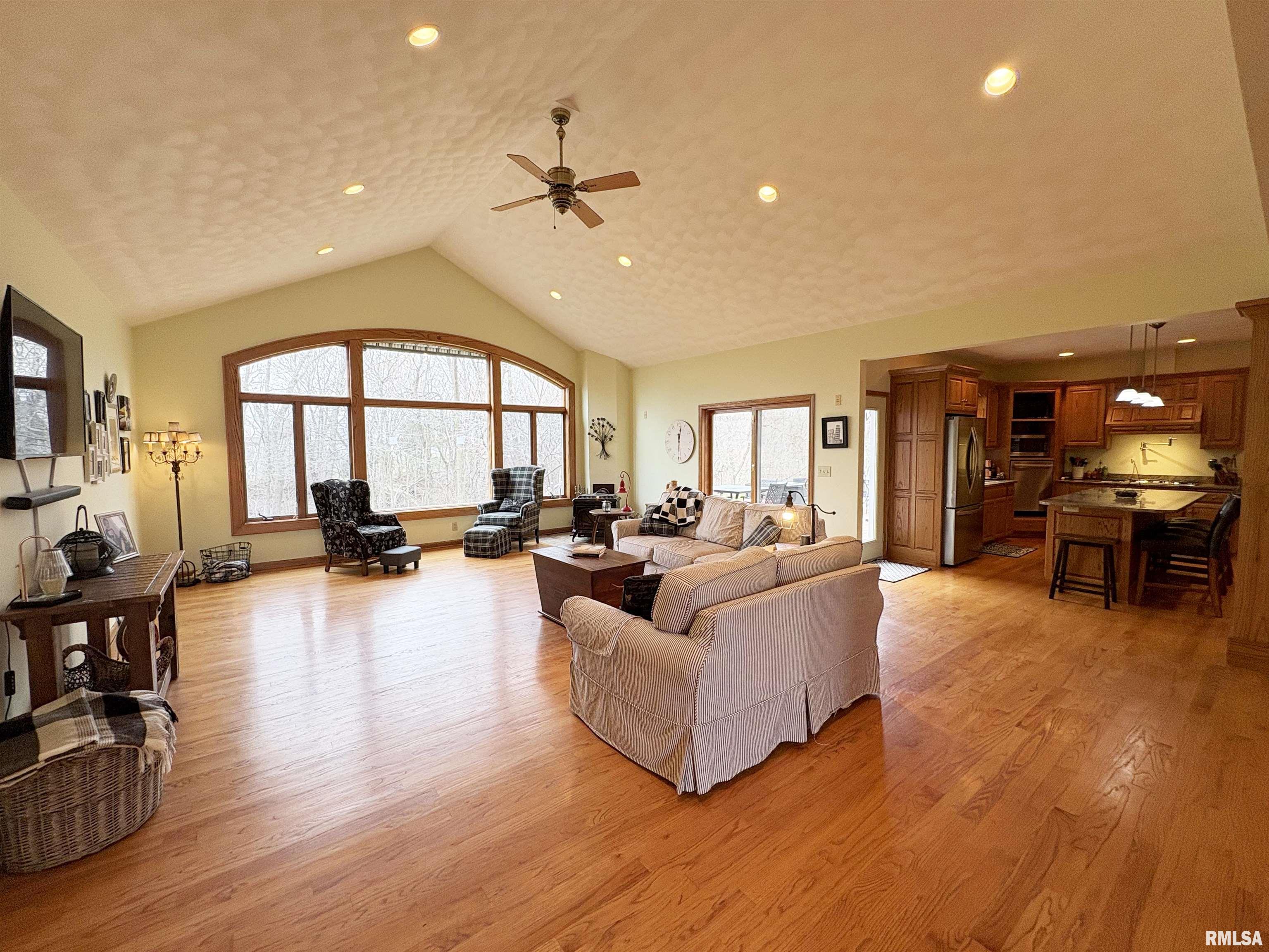 1714 Oak Ridge Washington, IL 61571 - Photo 6 of 60