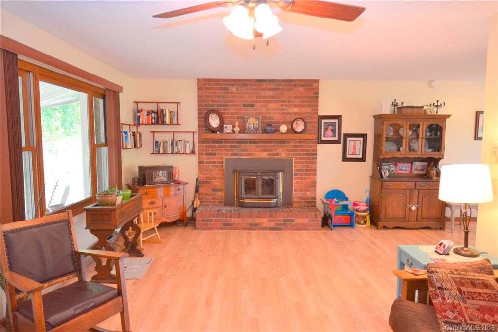 458 Flat Creek Road Fairview, NC 28730 - Photo 5 of 21 Gallery Image 5