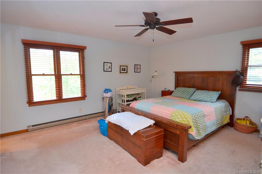 458 Flat Creek Road Fairview, NC 28730 - Photo 8 of 21 Gallery Image 8
