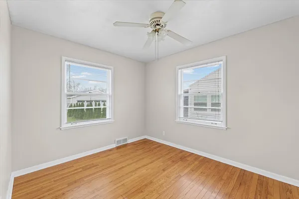 $210,000 | 911 South New Street, Champaign, IL 61820
