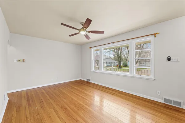 $210,000 | 911 South New Street, Champaign, IL 61820