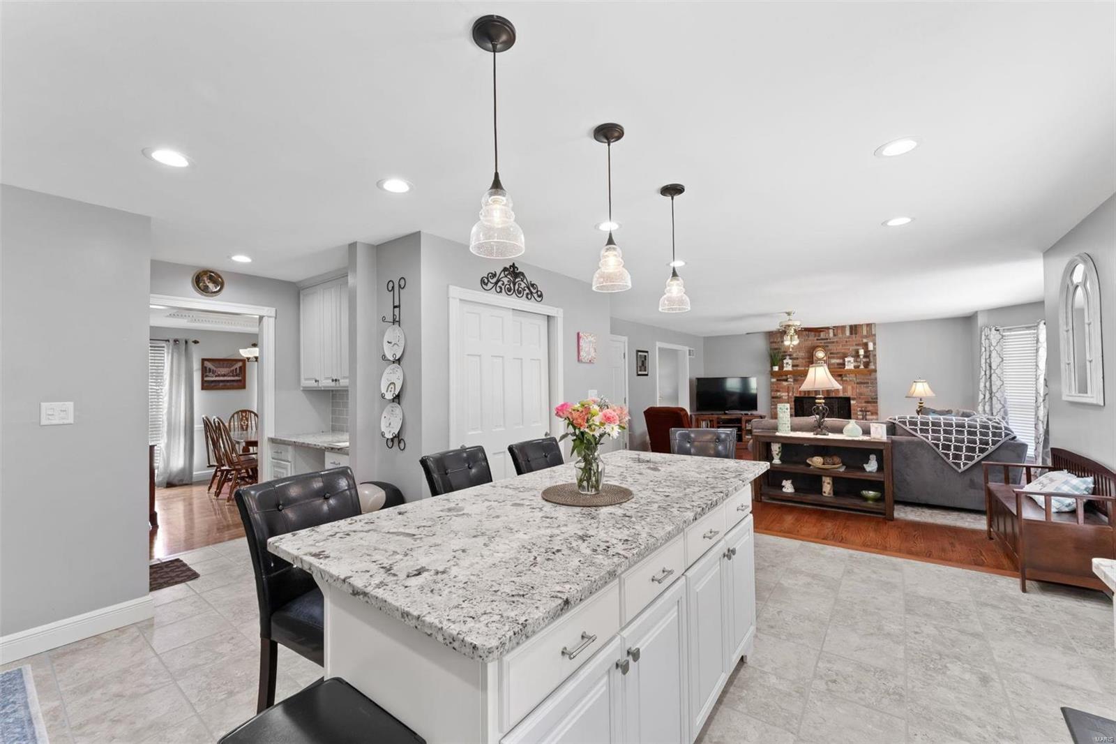 6908 Stony Ridge Road St. Louis, MO 63129 - Photo 14 of 35 Gallery Image 14