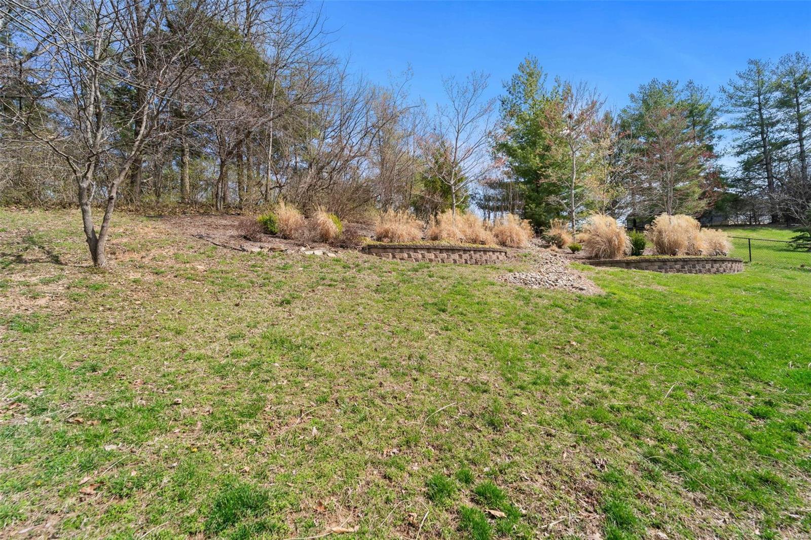 6908 Stony Ridge Road St. Louis, MO 63129 - Photo 34 of 35 Gallery Image 34