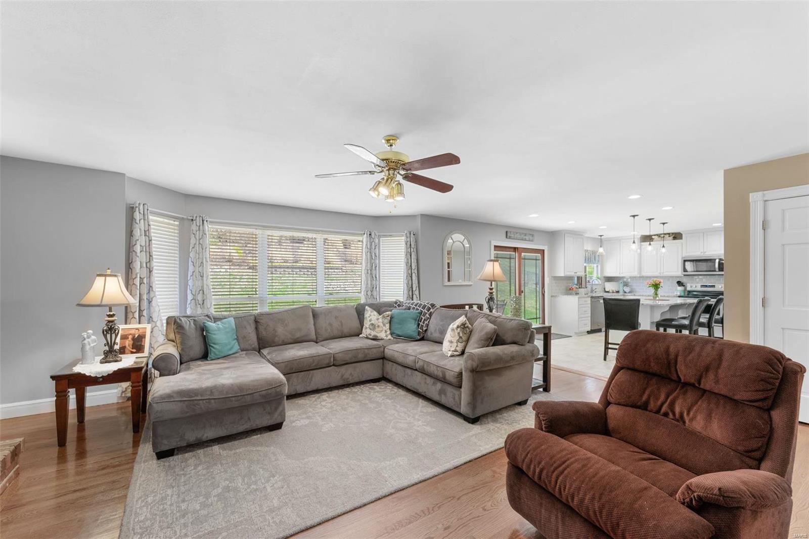 6908 Stony Ridge Road St. Louis, MO 63129 - Photo 8 of 35 Gallery Image 8