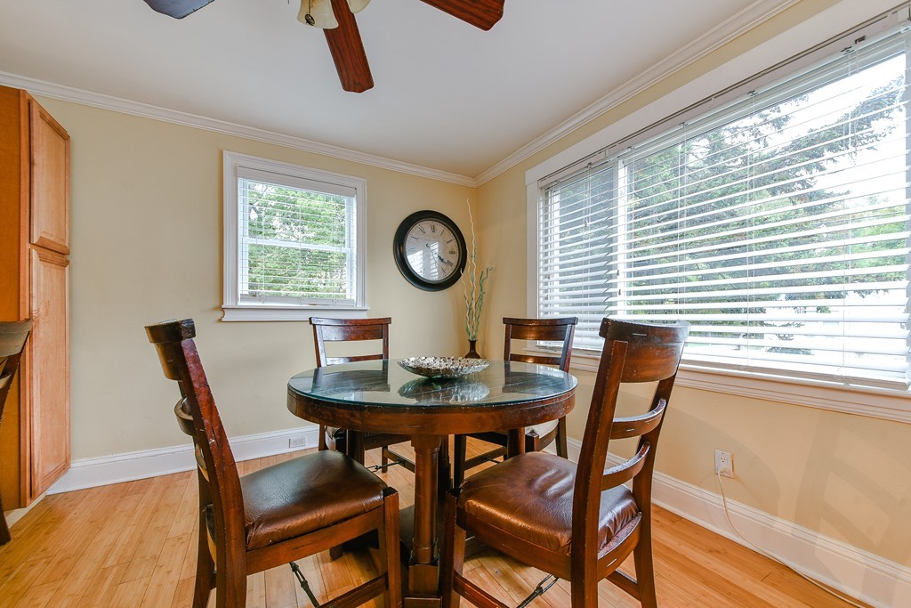 42 Wellesley Road Natick, MA 01760 - Photo 6 of 20