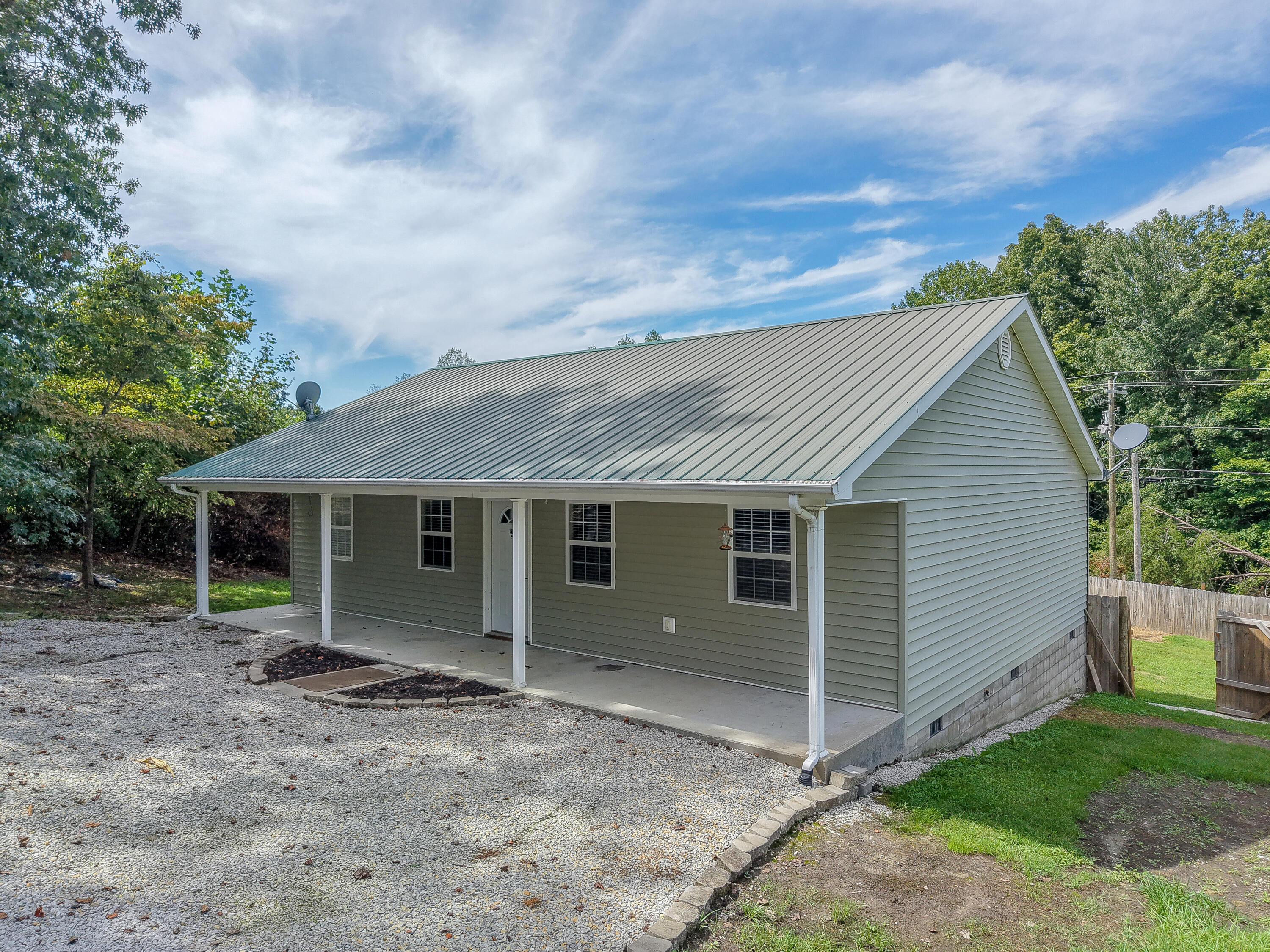 211 Ridgeway Drive Morehead, KY 40351 - Photo 28 of 36 DJI_20260914142426_0016_D