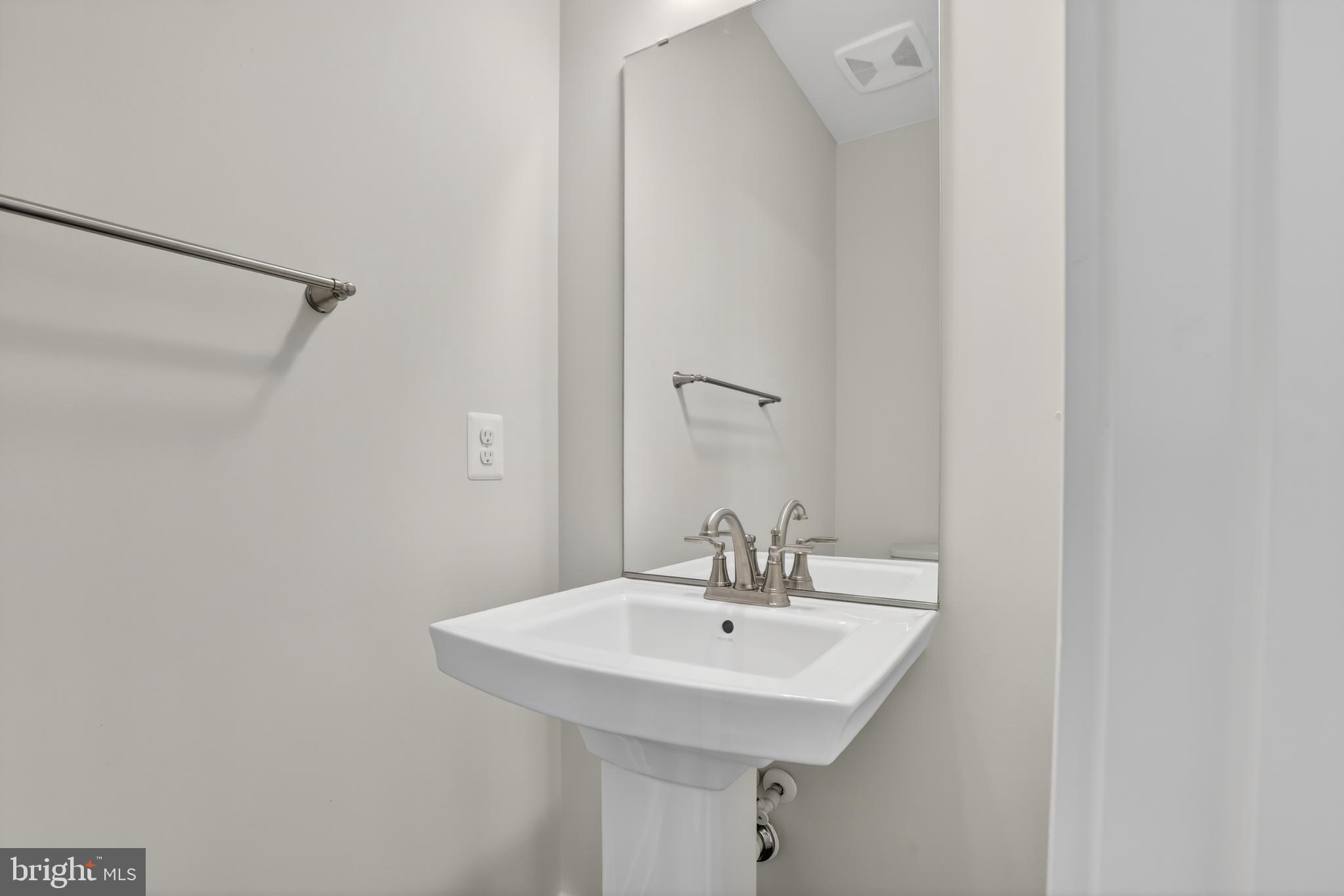 2719 Light Street Baltimore, MD 21230 - Photo 8 of 20