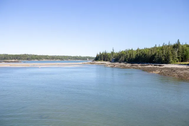 $7,975,000 | Lot 001 Sheephead Island, Deer Isle, ME 04627