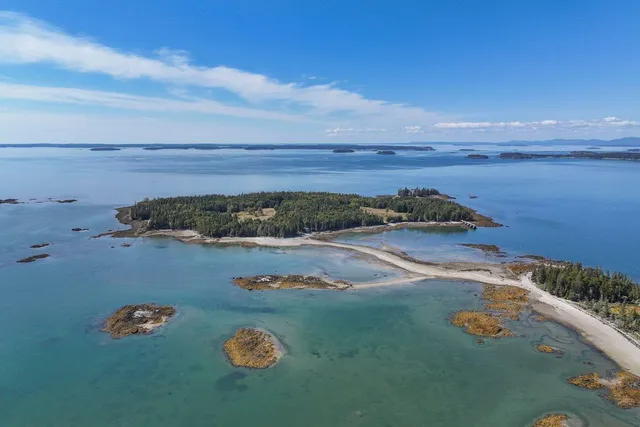 $7,975,000 | Lot 001 Sheephead Island, Deer Isle, ME 04627