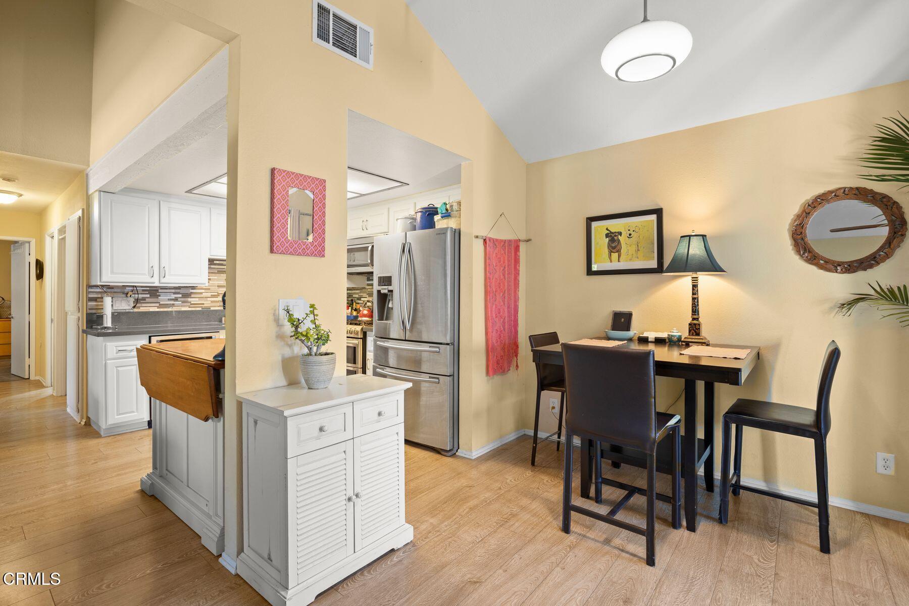 5020 Teton Lane Ventura, CA 93003 - Photo 2 of 20 photo_online_015