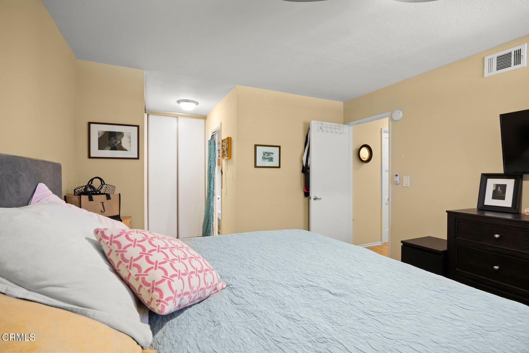 5020 Teton Lane Ventura, CA 93003 - Photo 10 of 20 photo_online_027