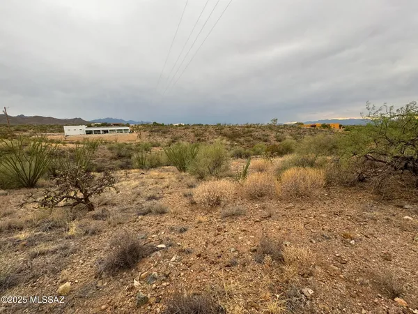 $57,500 | 990 South Houghton Road, Unit 33, Vail, AZ 85641