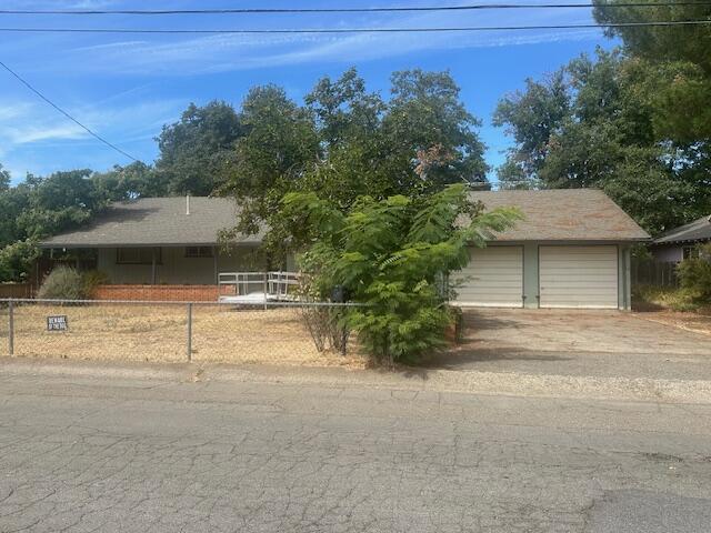 3984 Roesner Avenue Redding, CA 96002 - Photo 1 of 14 IMG_3883
