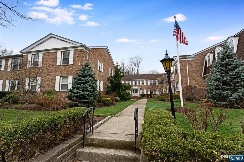 364 East Ridgewood Avenue, Unit 6 Ridgewood, NJ 07450 - Photo 27 of 27