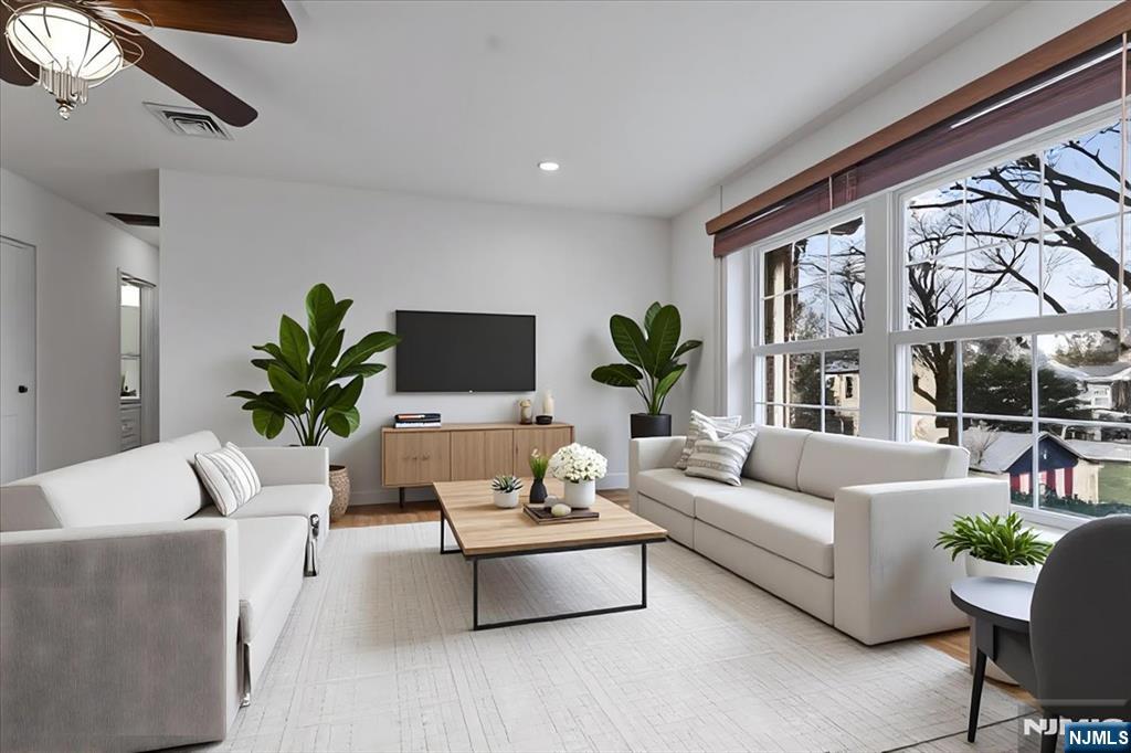 364 East Ridgewood Avenue, Unit 6 Ridgewood, NJ 07450 - Photo 5 of 27