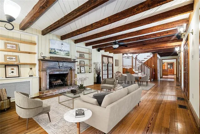 $2,150,000 | 228 Esquinance Street, Mandeville, LA 70448