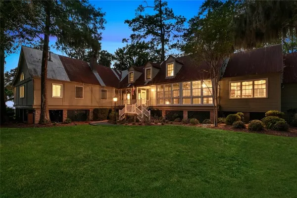 $1,995,000 | 228 Esquinance Street, Mandeville, LA 70448