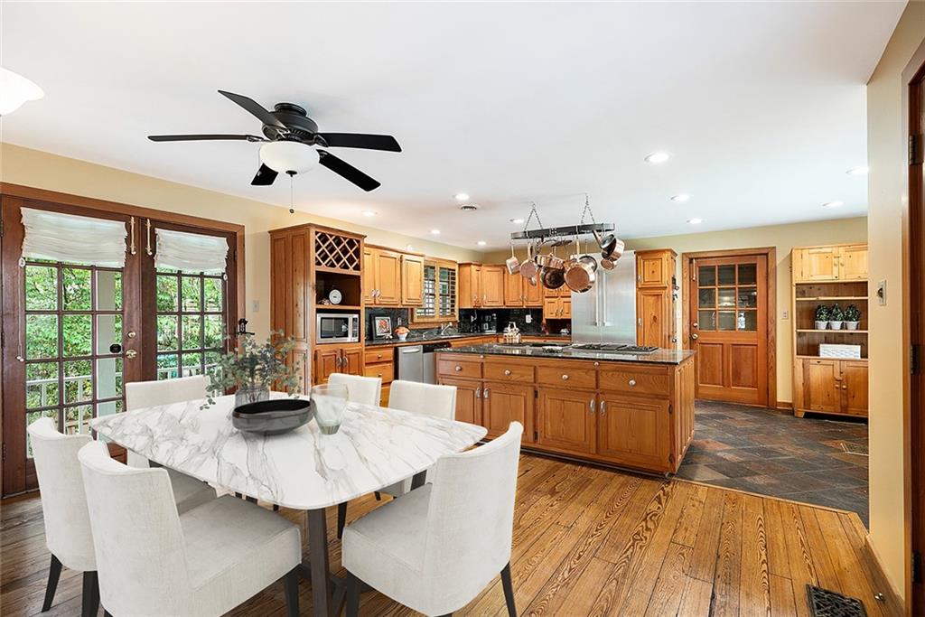 228 Esquinance Street Mandeville, LA 70448 - Photo 3 of 28