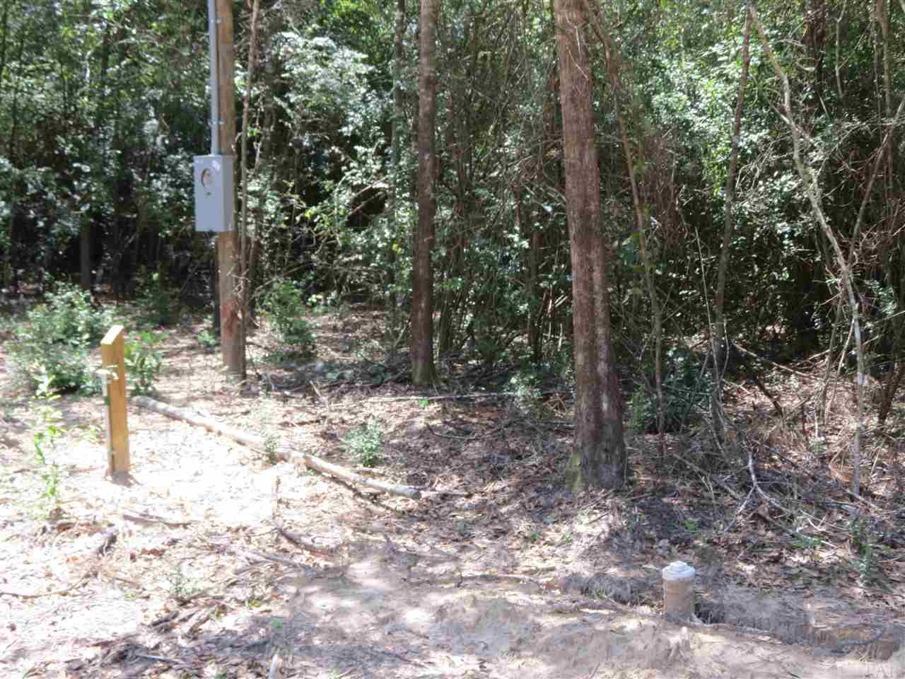 5261 Old Oak Road Milton, FL 32583 - Photo 6 of 9 Gallery Image 6