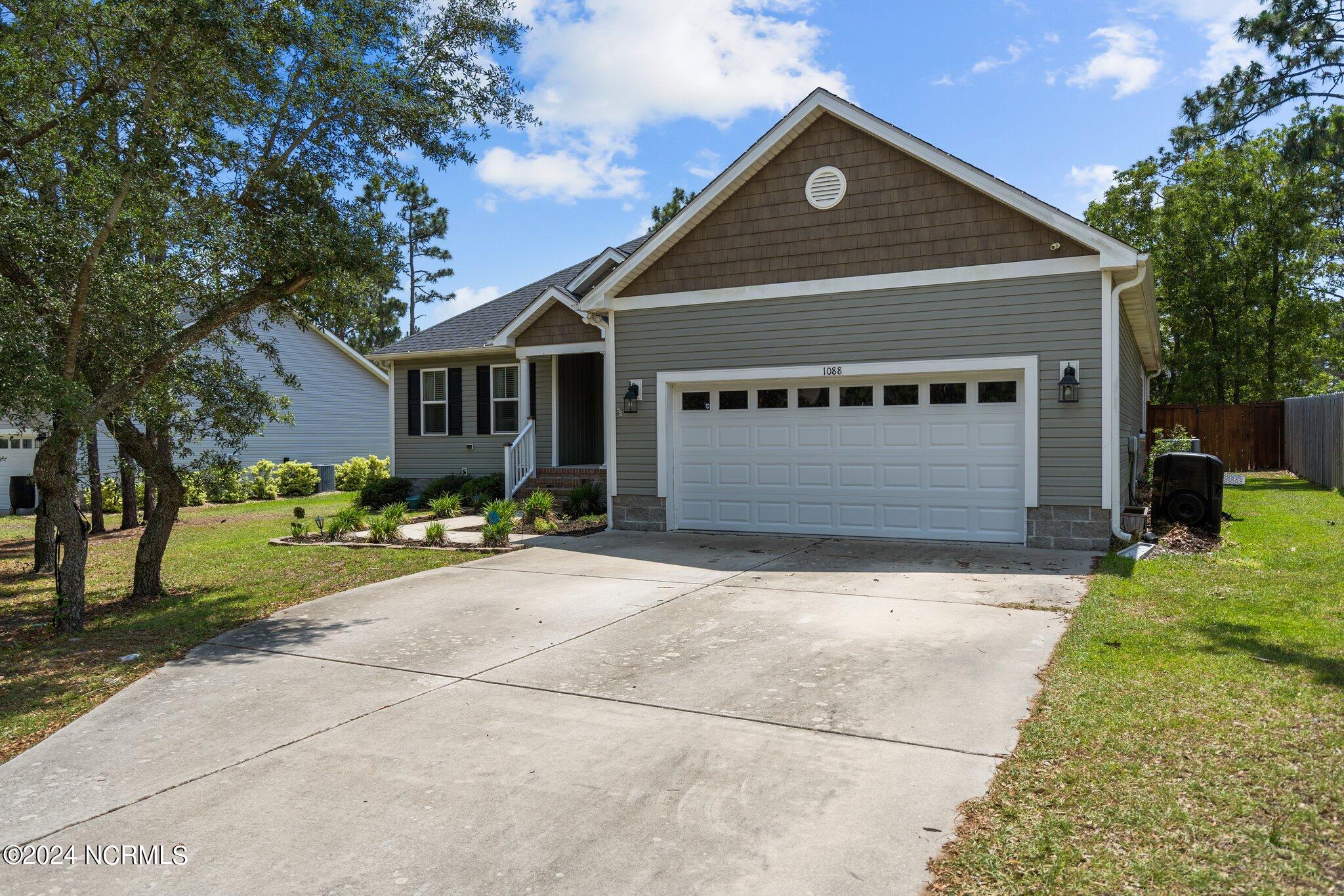 1088 Springdale Road Southport, NC 28461 - Photo 4 of 56 5-web-or-mls-DSC00964