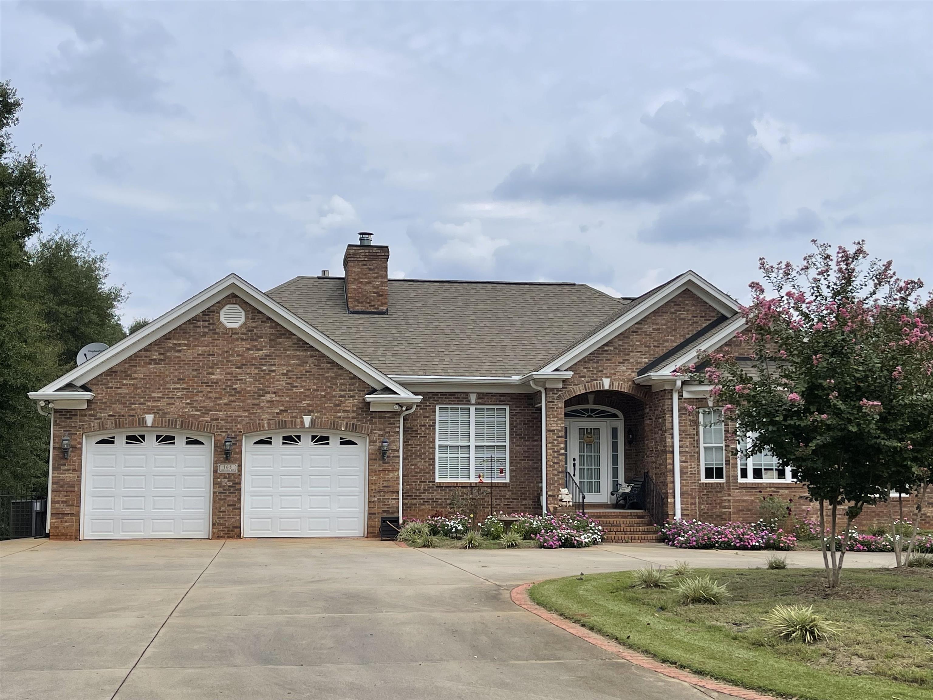 165 Vaughn Road Duncan, SC 29334 - Photo 2 of 24 Gallery Image 2