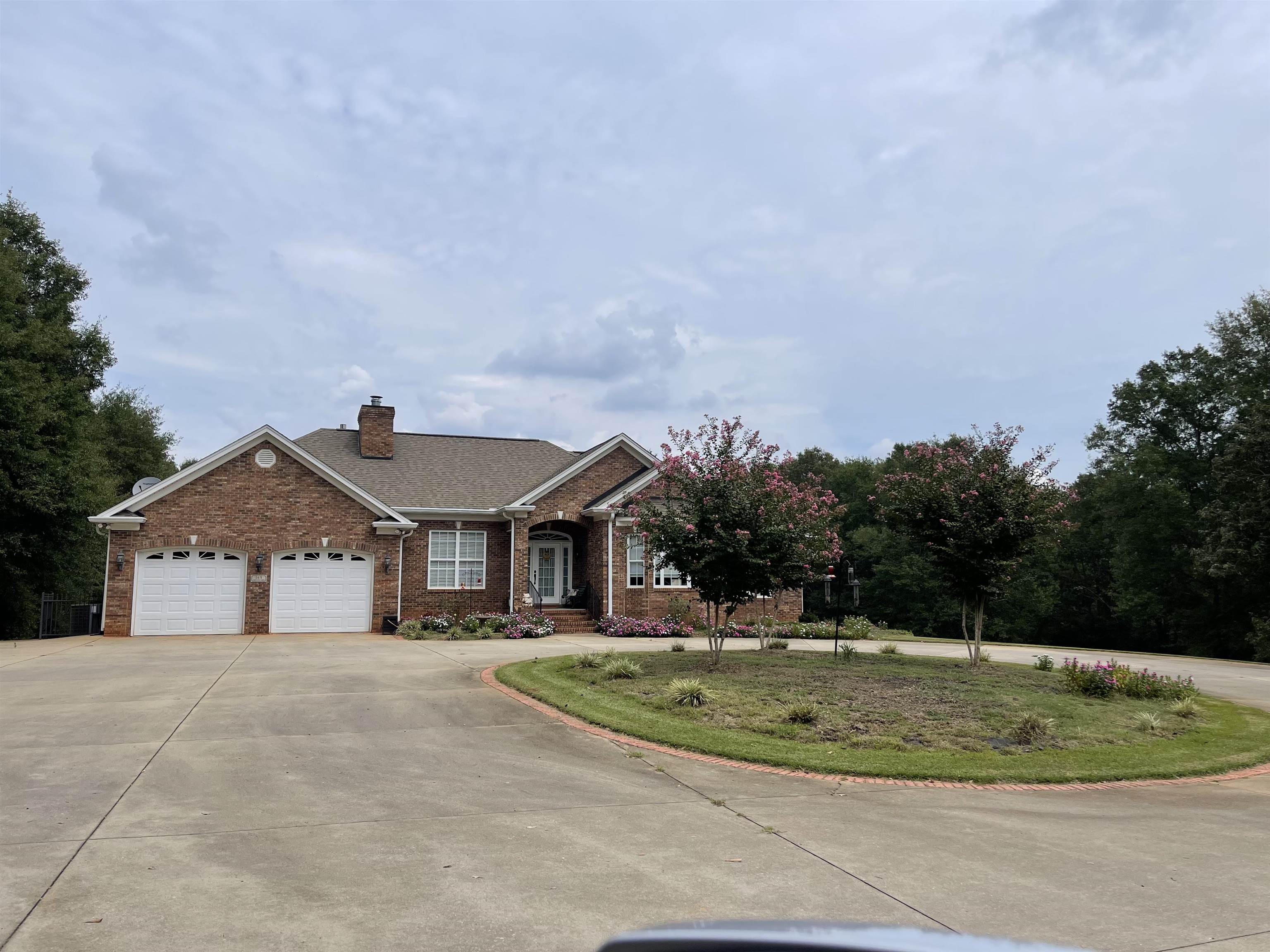 165 Vaughn Road Duncan, SC 29334 - Photo 3 of 24 Gallery Image 3