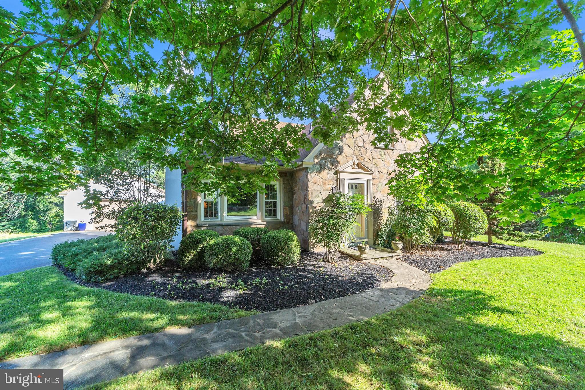 911 Sconnelltown Road West Chester, PA 19382 - Photo 1 of 28 Such an appealing approach!